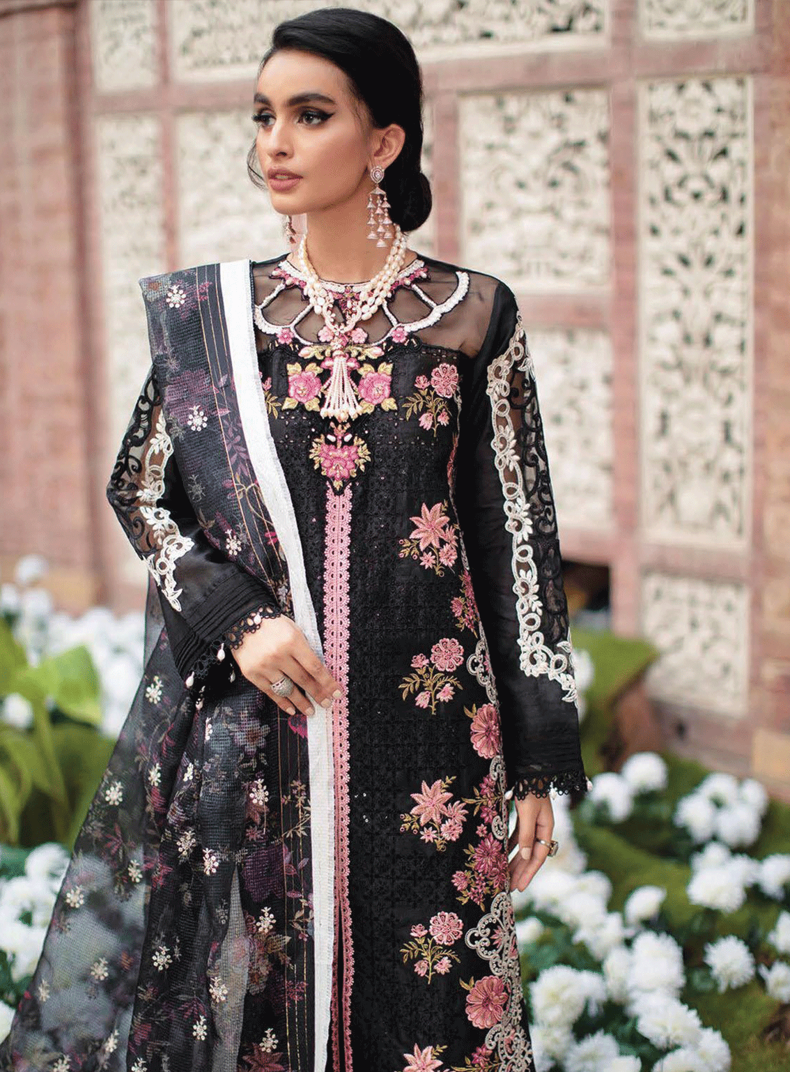 RajBari Embroidered Raw Silk Unstitched 3 Piece Suit - RB22FW 7B RajBari Embroidered Raw Silk Unstitched 3 Piece Suit - RB22FW 7B