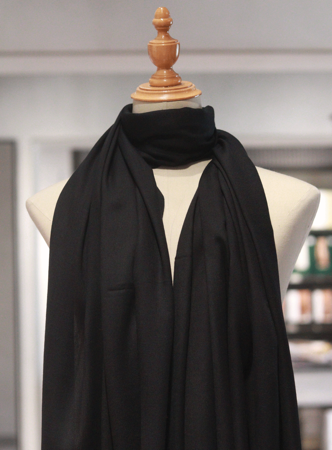 Royal Fashion Plain Woolen Shawl - RF23SH W6SS00 Royal Fashion Plain Woolen Shawl - RF23SH W6SS00