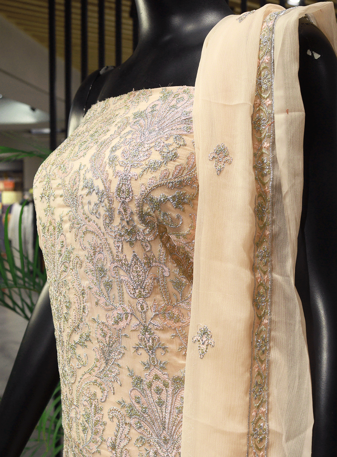 Royal Fashions Embroidered Chiffon Unstitched 2 Piece Suit - ET2272 Pink Royal Fashions Embroidered Chiffon Unstitched 2 Piece Suit - ET2272 Pink