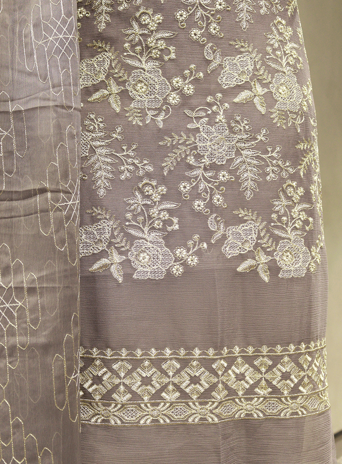 Royal Fashions Embroidered Chiffon Unstitched 2 Piece Suit - ET2514 Grey Royal Fashions Embroidered Chiffon Unstitched 2 Piece Suit - ET2514 Grey
