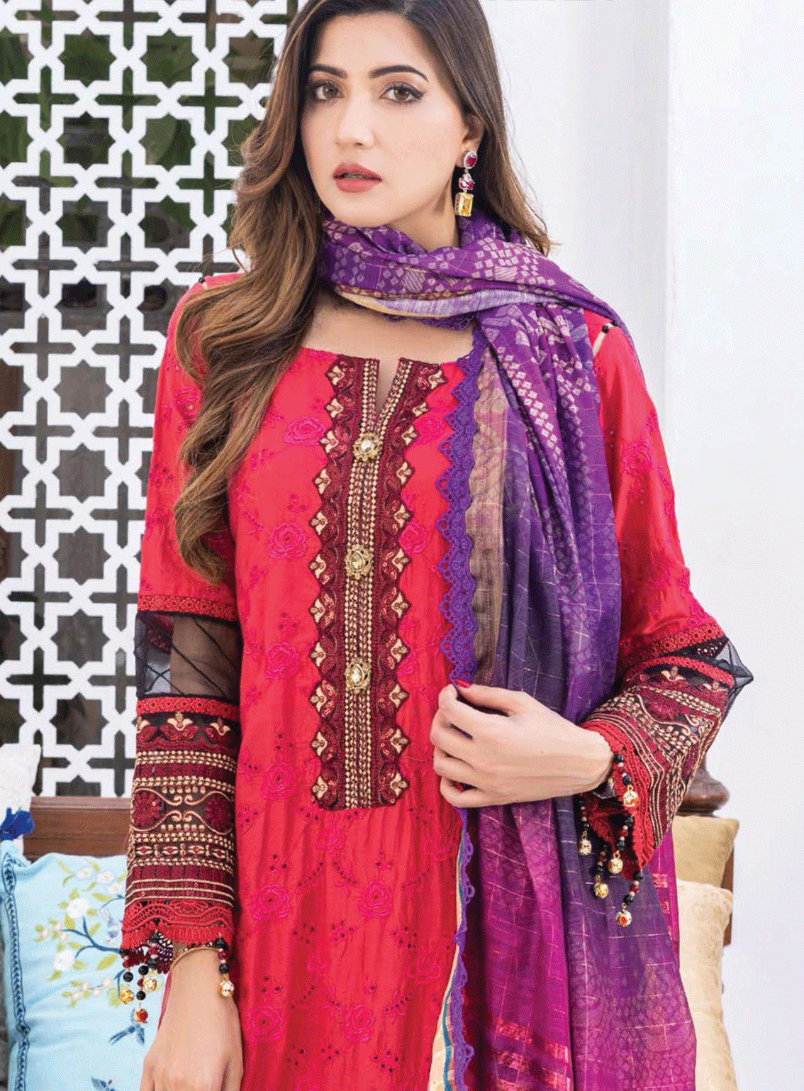 Rungkari By Mahiymaan Embroidered Lawn Unstitched 3 Piece Suit - AZ23RM A12 Rungkari By Mahiymaan Embroidered Lawn Unstitched 3 Piece Suit - AZ23RM A12