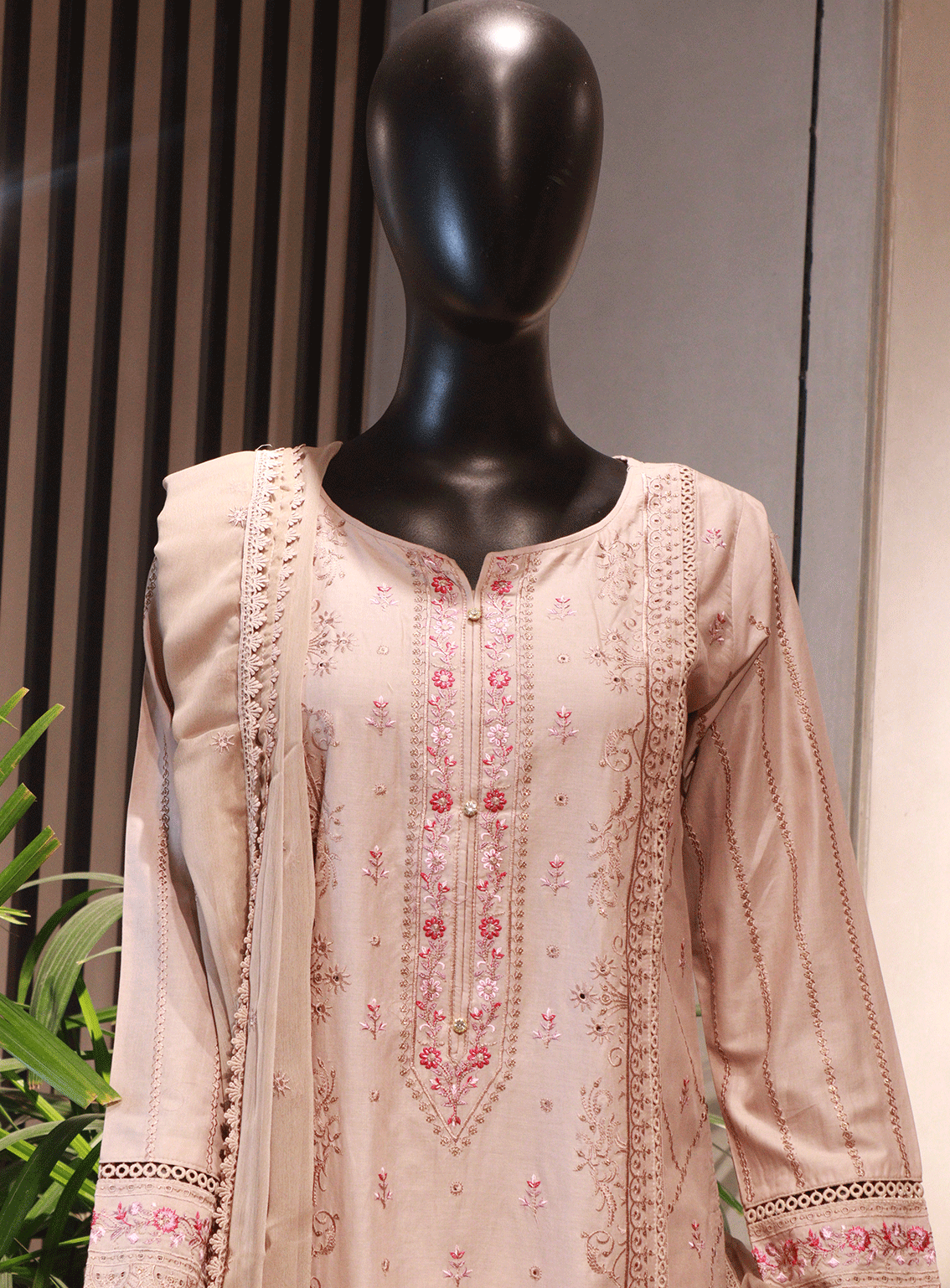 SNSC Embroidered Cotton Stitched 3 Piece Suit - SNSC23FE C121 SNSC Embroidered Cotton Stitched 3 Piece Suit - SNSC23FE C121