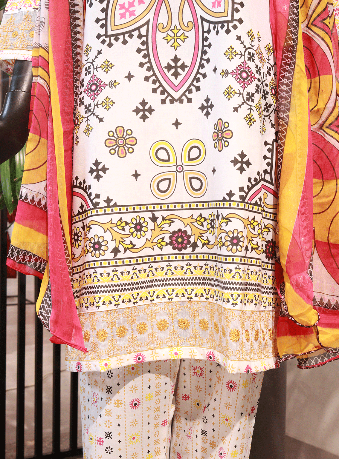 SNSC Embroidered Cotton Stitched 3 Piece Suit - SNSC23FE CB21-1 SNSC Embroidered Cotton Stitched 3 Piece Suit - SNSC23FE CB21-1