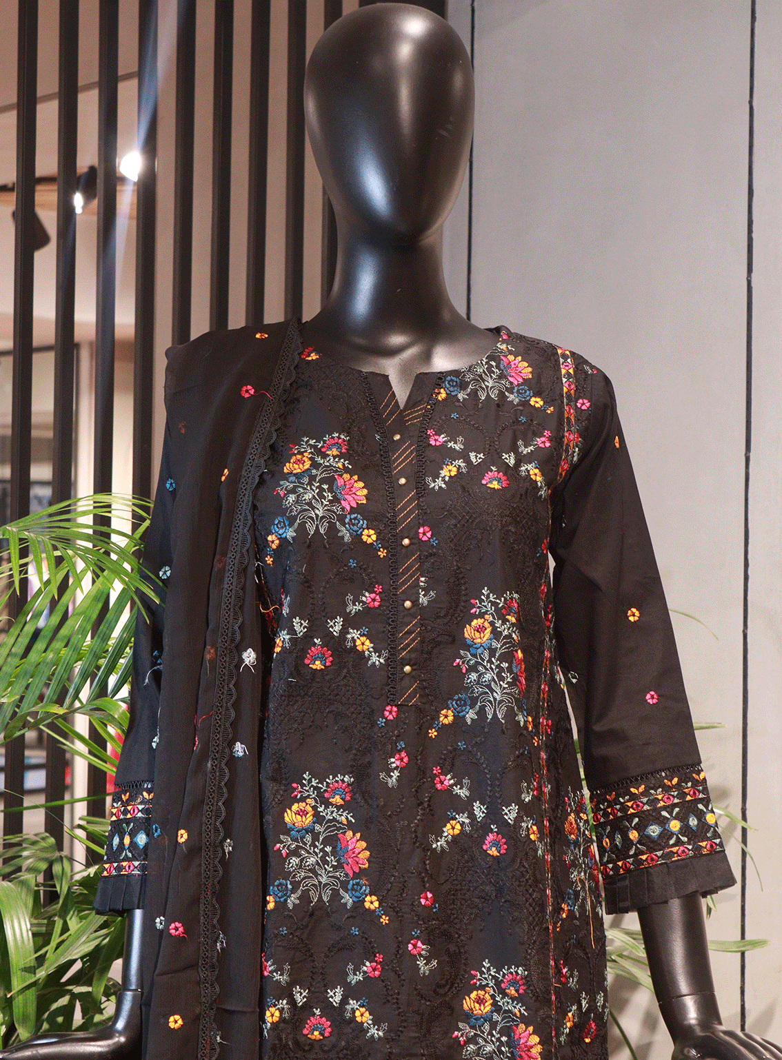 SNSC Embroidered Cotton Stitched 3 Piece Suit - SNSC23FE Z05-2 SNSC Embroidered Cotton Stitched 3 Piece Suit - SNSC23FE Z05-2