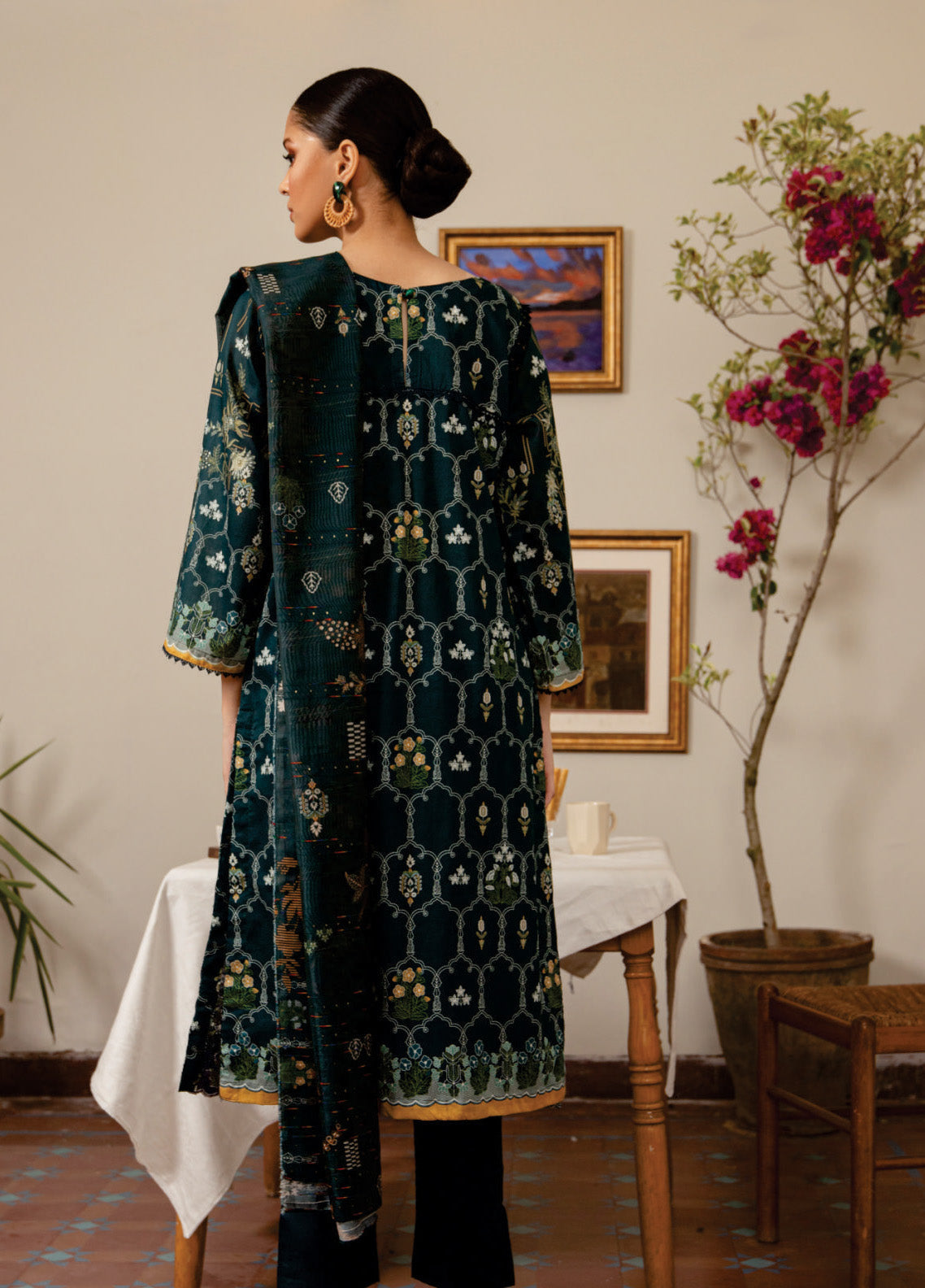 Sahl by Rashid Textile Luxury Embroidered Lawn 3 Piece Unstitched Suit RT24SL-7435 Sahl by Rashid Textile Luxury Embroidered Lawn 3 Piece Unstitched Suit RT24SL-7435
