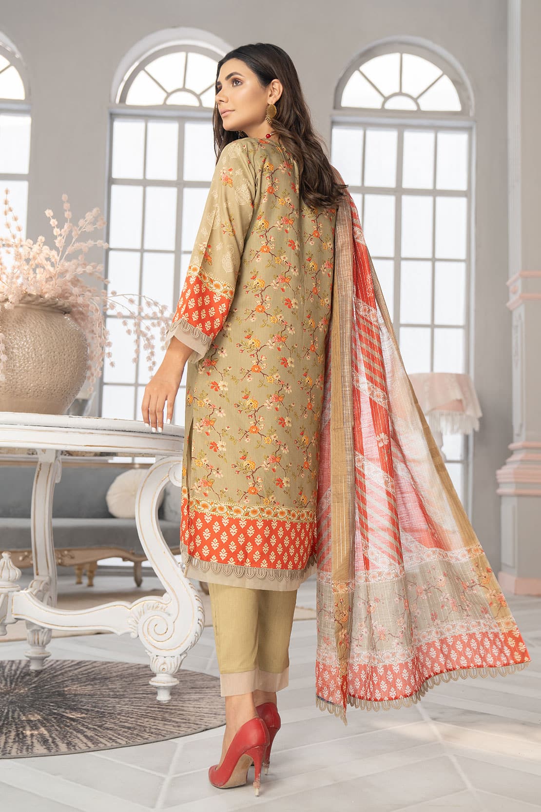 Rashid Unstitched 3 Piece D#6972 Rashid Unstitched 3 Piece D#6972
