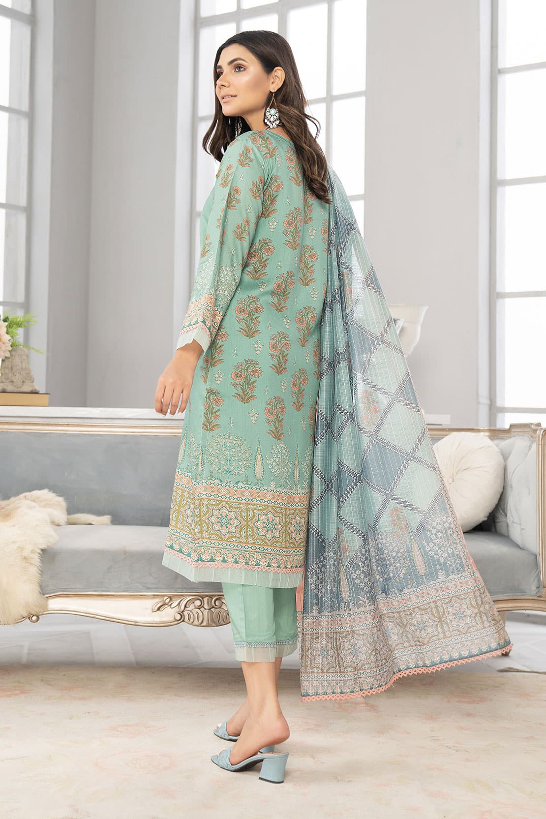 Rashid Unstitched 3 Piece D#6976 Rashid Unstitched 3 Piece D#6976