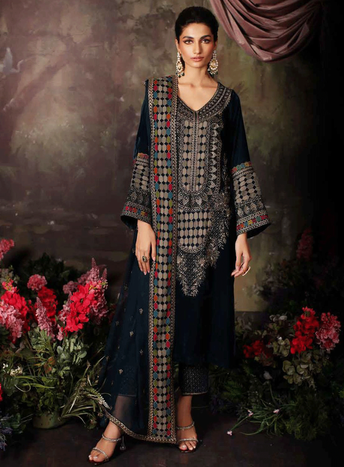 Signora By Charizma Embroidered Velvet Unstitched 3 Piece Suit - CH23SV CVT3-05 Signora By Charizma Embroidered Velvet Unstitched 3 Piece Suit - CH23SV CVT3-05