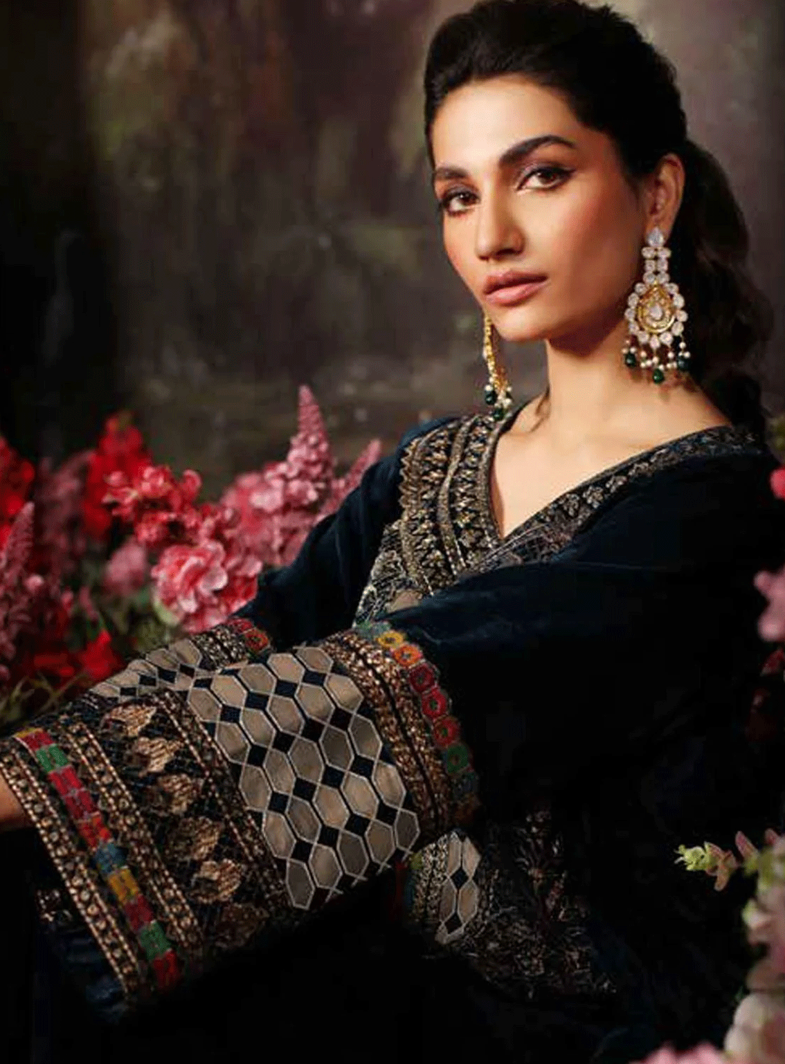 Signora By Charizma Embroidered Velvet Unstitched 3 Piece Suit - CH23SV CVT3-05 Signora By Charizma Embroidered Velvet Unstitched 3 Piece Suit - CH23SV CVT3-05