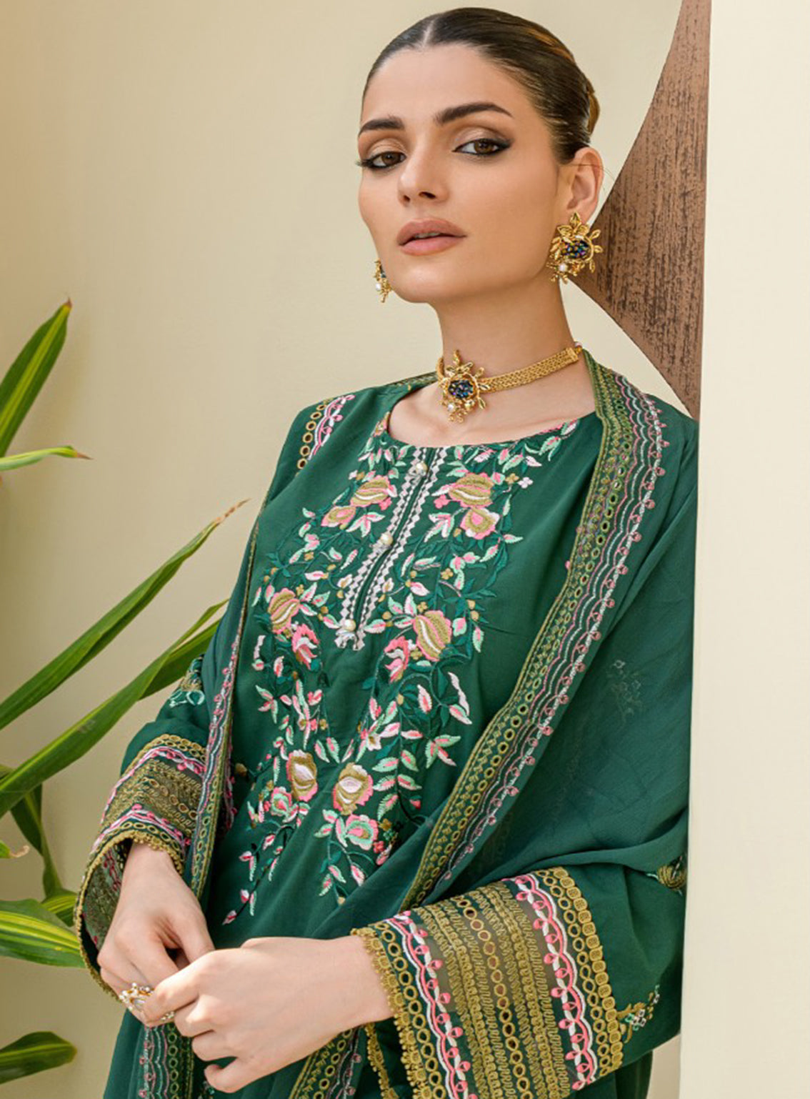 Souz-E-Ulfat By Addee Embroidered Lawn Stitched 3 Piece Suit - AD24SU SM-001 SAAMAAM Souz-E-Ulfat By Addee Embroidered Lawn Stitched 3 Piece Suit - AD24SU SM-001 SAAMAAM
