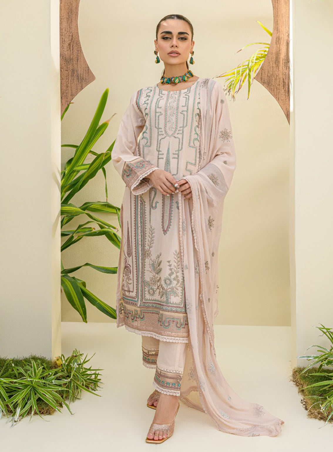 Souz-E-Ulfat By Addee Embroidered Lawn Stitched 3 Piece Suit - AD24SU SM-004 GAZEENA Souz-E-Ulfat By Addee Embroidered Lawn Stitched 3 Piece Suit - AD24SU SM-004 GAZEENA