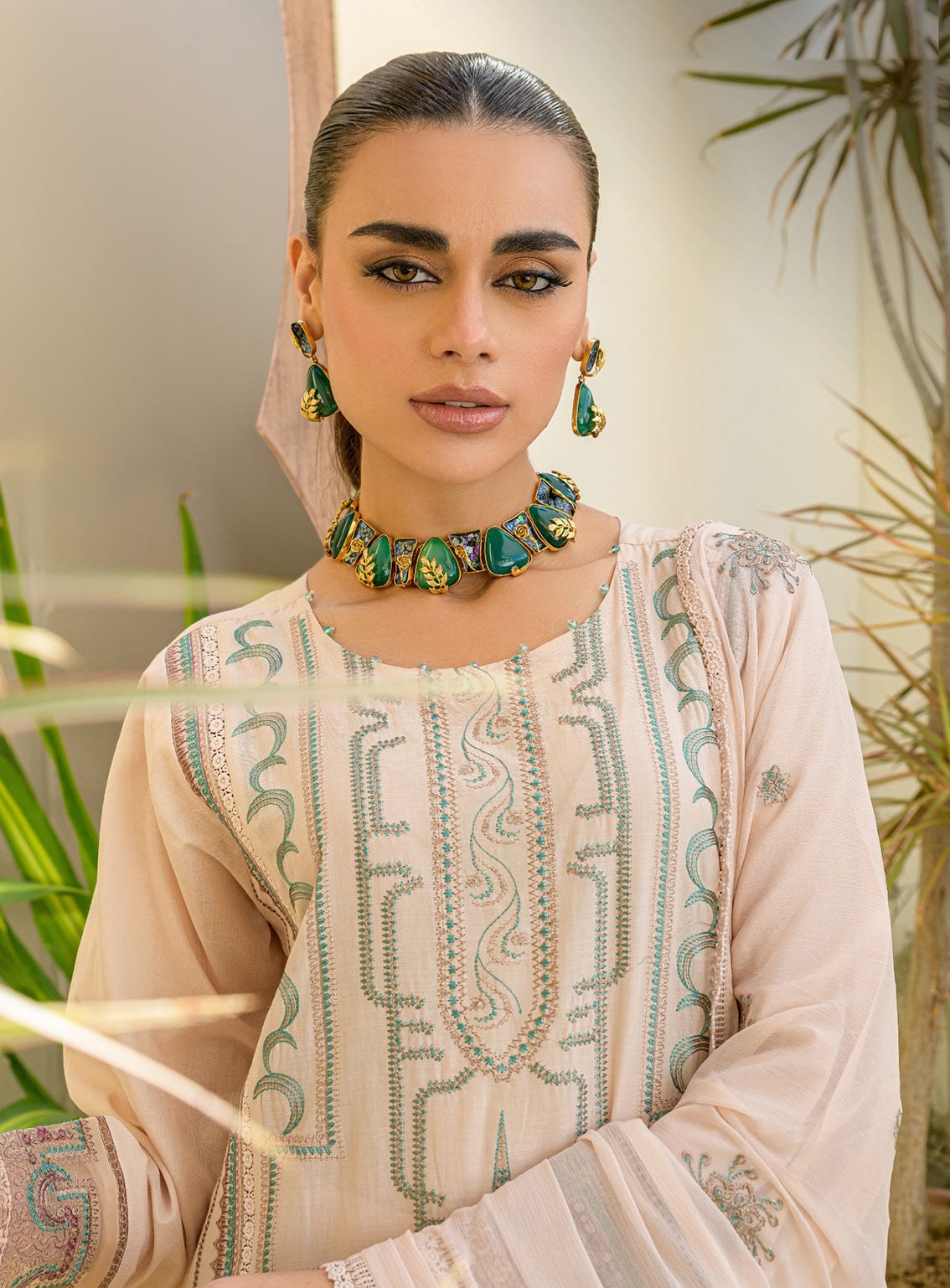 Souz-E-Ulfat By Addee Embroidered Lawn Stitched 3 Piece Suit - AD24SU SM-004 GAZEENA Souz-E-Ulfat By Addee Embroidered Lawn Stitched 3 Piece Suit - AD24SU SM-004 GAZEENA