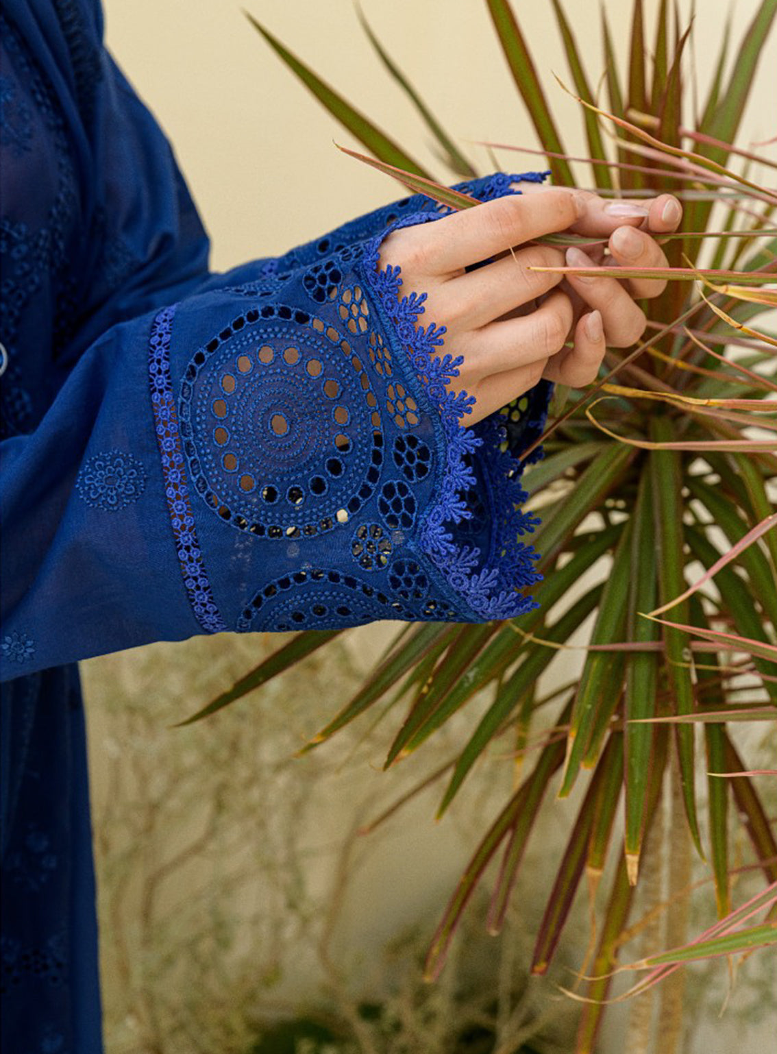 Souz-E-Ulfat By Addee Embroidered Lawn Stitched 3 Piece Suit - AD24SU SM-006 GITI Souz-E-Ulfat By Addee Embroidered Lawn Stitched 3 Piece Suit - AD24SU SM-006 GITI