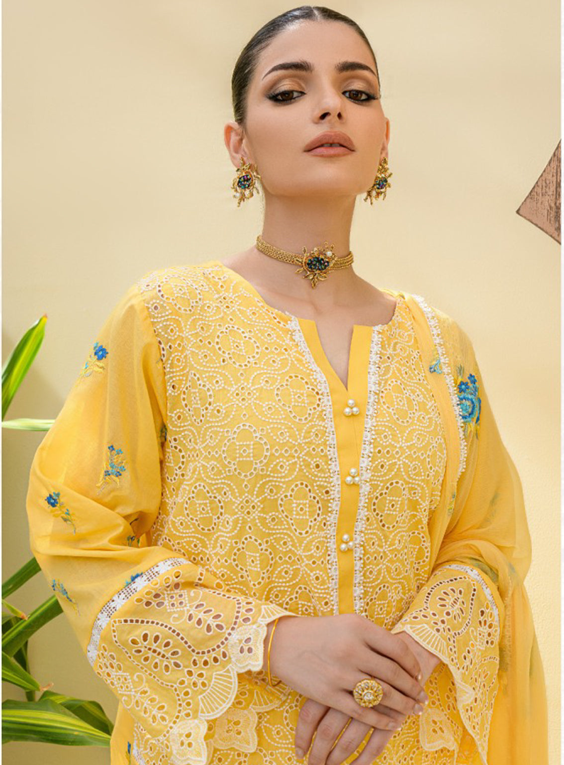 Souz-E-Ulfat By Addee Embroidered Lawn Stitched 3 Piece Suit - AD24SU SM-007 YAFIAH Souz-E-Ulfat By Addee Embroidered Lawn Stitched 3 Piece Suit - AD24SU SM-007 YAFIAH