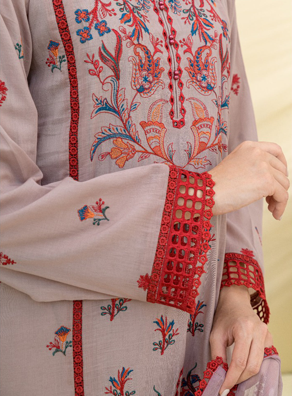 Souz-E-Ulfat By Addee Embroidered Lawn Stitched 3 Piece Suit - AD24SU SM-010 ZAAMIRAH Souz-E-Ulfat By Addee Embroidered Lawn Stitched 3 Piece Suit - AD24SU SM-010 ZAAMIRAH