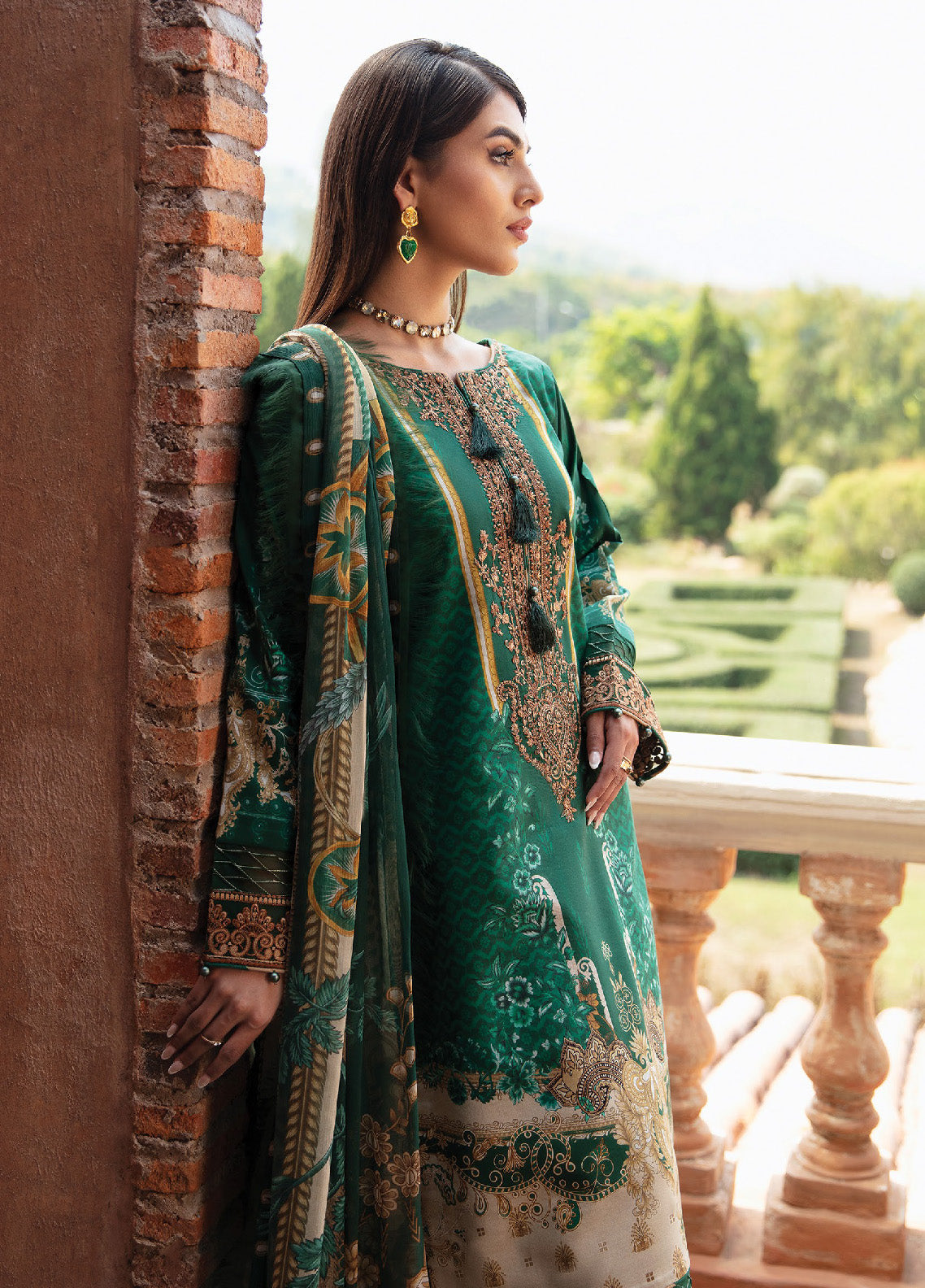 Springtime Ballet By Gulaal Embroidered Lawn Unstitched 3 Piece Suit - GL24L 01 AYSE Springtime Ballet By Gulaal Embroidered Lawn Unstitched 3 Piece Suit - GL24L 01 AYSE