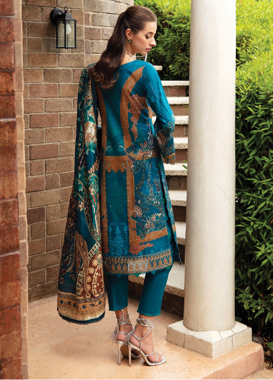 Springtime Ballet By Gulaal Embroidered Lawn Unstitched 3 Piece Suit - GL24L 03 ESILA Springtime Ballet By Gulaal Embroidered Lawn Unstitched 3 Piece Suit - GL24L 03 ESILA