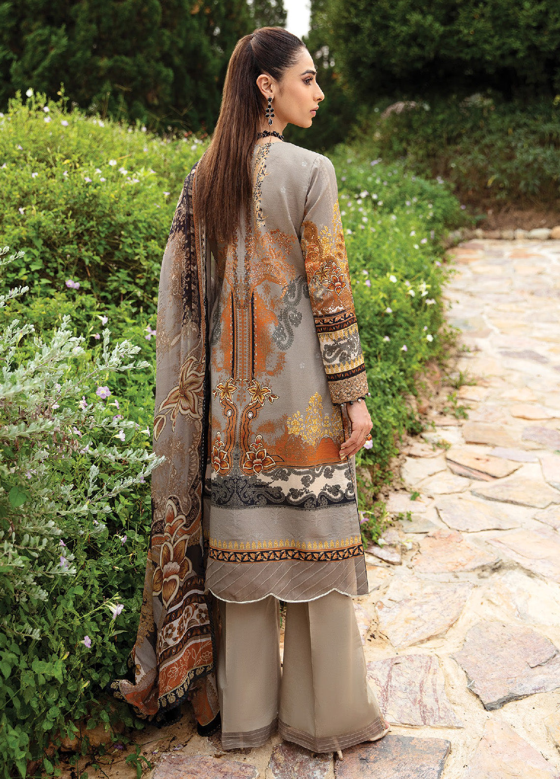Springtime Ballet By Gulaal Embroidered Lawn Unstitched 3 Piece Suit - GL24L 07 AMIRAT Springtime Ballet By Gulaal Embroidered Lawn Unstitched 3 Piece Suit - GL24L 07 AMIRAT