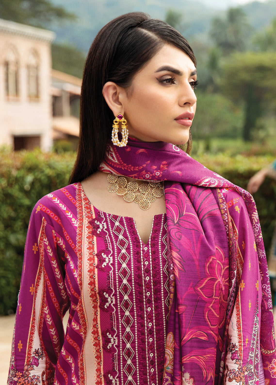 Springtime Ballet By Gulaal Embroidered Lawn Unstitched 3 Piece Suit - GL24L 11 ALAARA Springtime Ballet By Gulaal Embroidered Lawn Unstitched 3 Piece Suit - GL24L 11 ALAARA