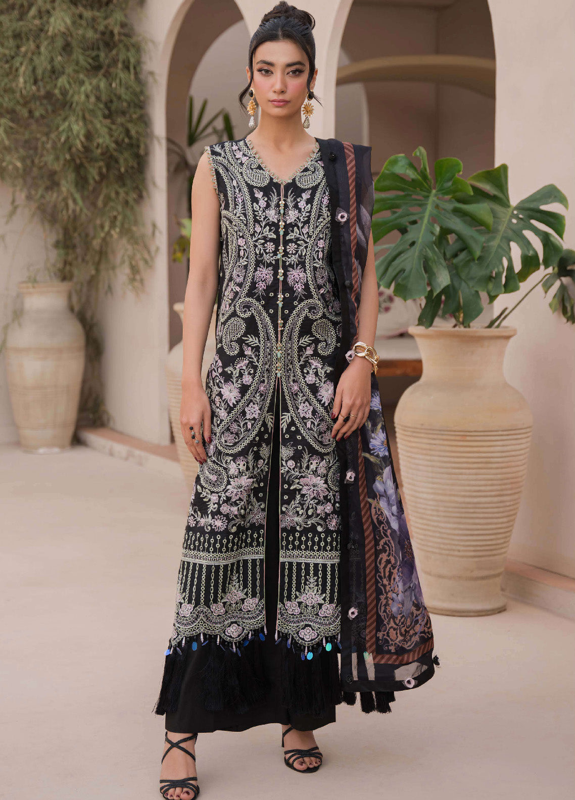 Symphony By Neeshay Embroidered Lawn Unstitched 3 Piece Suit - NE24SY CELESTIAL Symphony By Neeshay Embroidered Lawn Unstitched 3 Piece Suit - NE24SY CELESTIAL