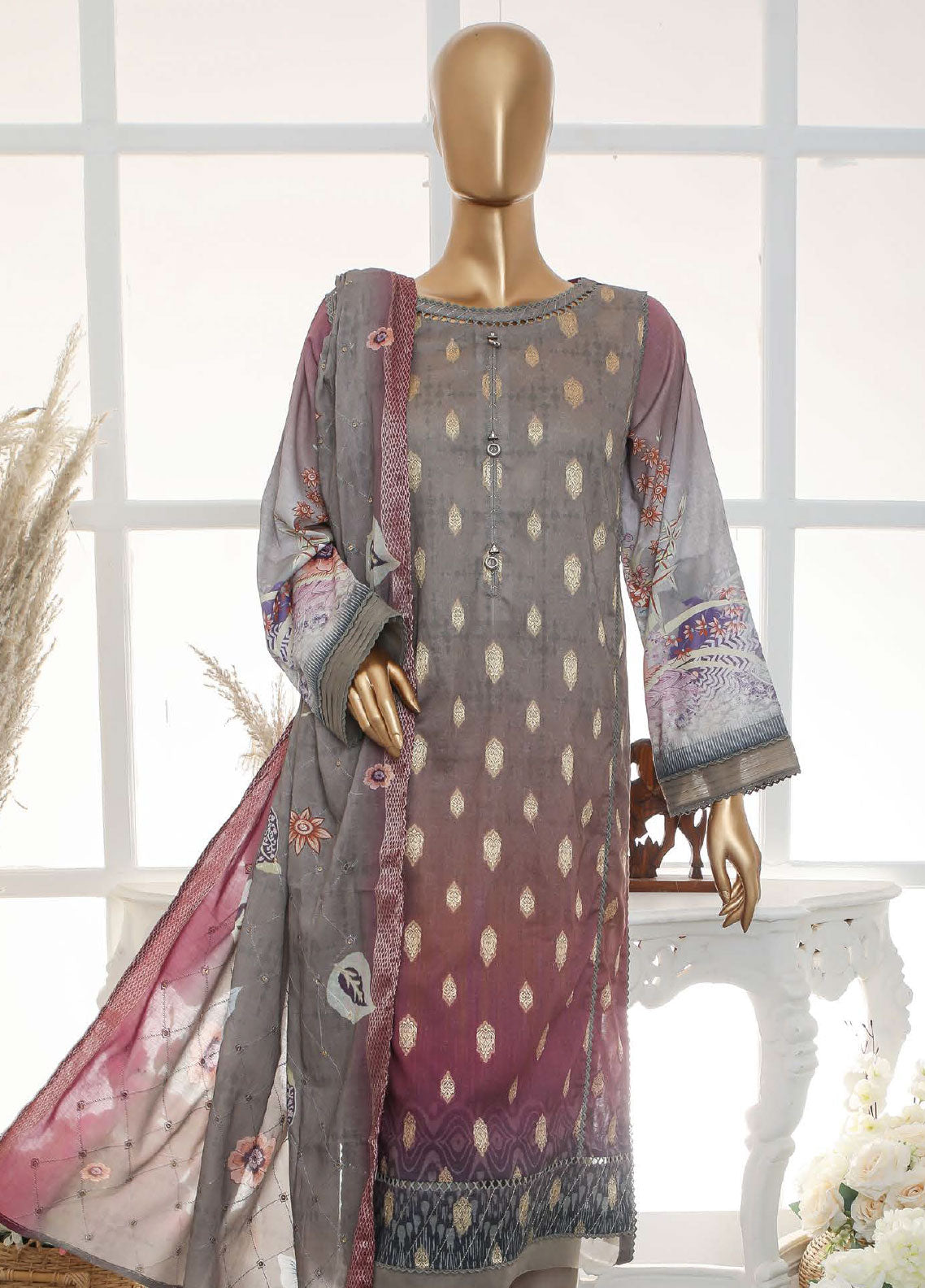 D#15984 HZ Diamond Nayab Emb Lawn Collection 123 D#15984 HZ Diamond Nayab Emb Lawn Collection 123
