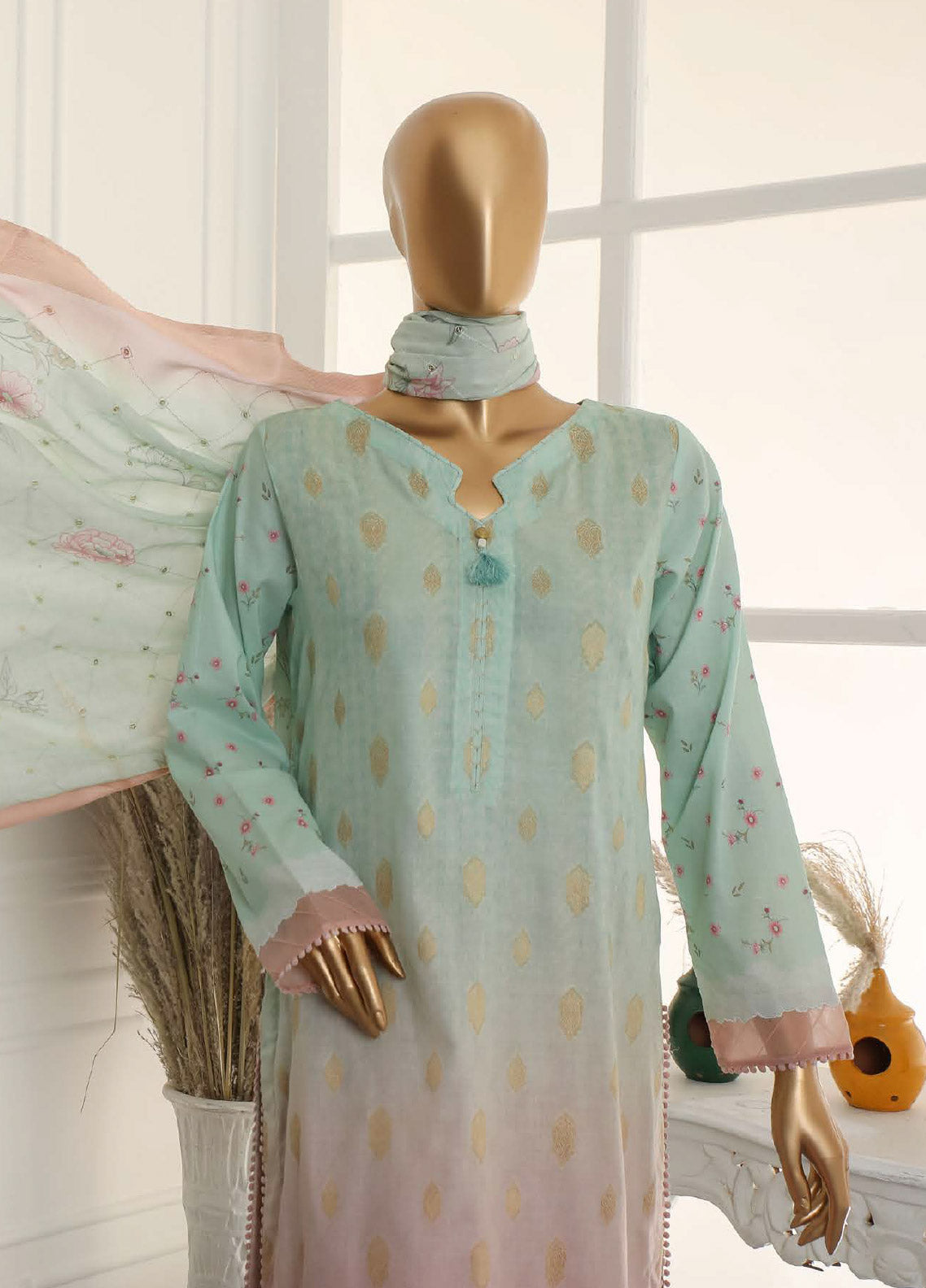 D#15988 HZ Diamond Nayab Emb Lawn Collection 123 D#15988 HZ Diamond Nayab Emb Lawn Collection 123