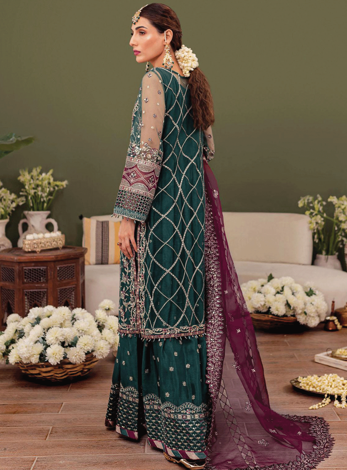 Tabeer By Farasha Embroidered Net Unstitched 4 Piece Suit - FRS23TW 04 GIA Tabeer By Farasha Embroidered Net Unstitched 4 Piece Suit - FRS23TW 04 GIA