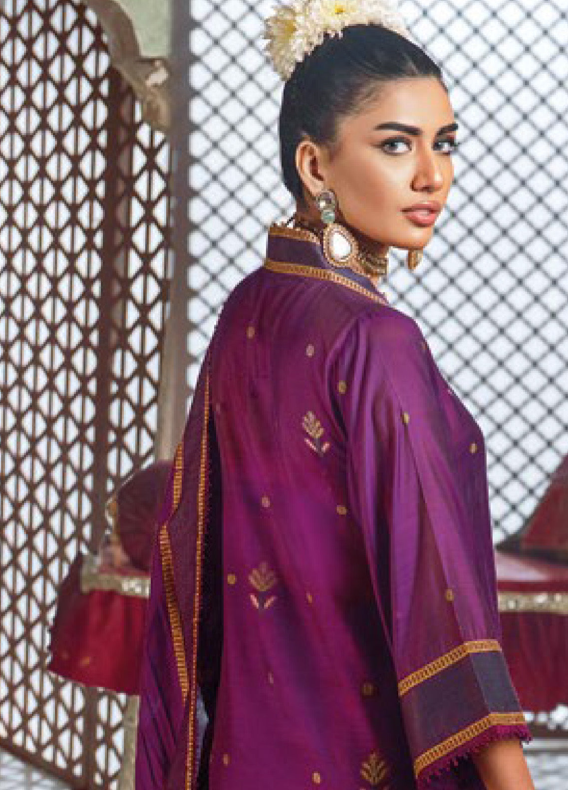 The Magic Of Luxury Fashion By Gul Ahmed Embroidered Jacquard Unstitched 3 Piece Suit - GA24PL MJ-42003 The Magic Of Luxury Fashion By Gul Ahmed Embroidered Jacquard Unstitched 3 Piece Suit - GA24PL MJ-42003