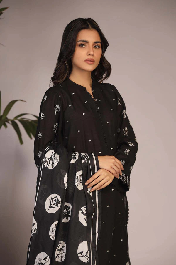 D#01 Sahar Eid Festive Emb Lawn Collection 323 D#01 Sahar Eid Festive Emb Lawn Collection 323