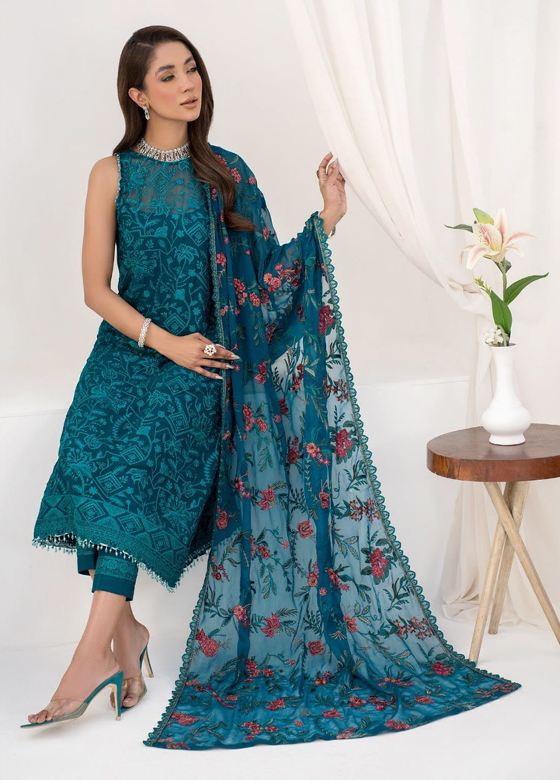 La Celeste By Zarif Embroidered Chiffon Unstitched 3 Piece Suit - 03 La Celeste By Zarif Embroidered Chiffon Unstitched 3 Piece Suit - 03