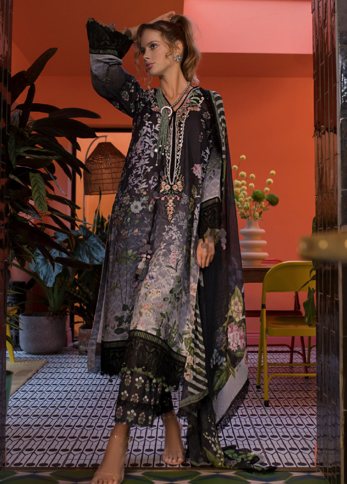 Vital Spring by Sobia Nazir Embroidered Lawn 3 Piece Unstitched Suit SN24VS SVS24-7B Vital Spring by Sobia Nazir Embroidered Lawn 3 Piece Unstitched Suit SN24VS SVS24-7B
