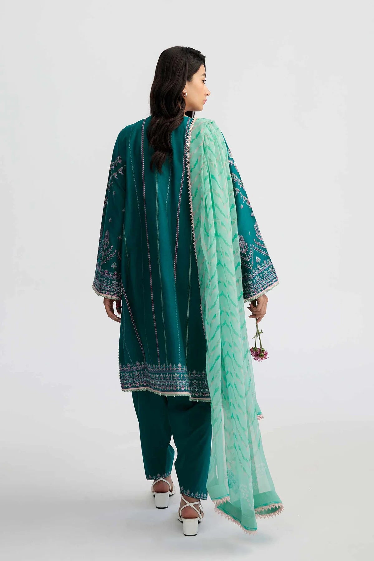 D#4A Zara Shahjahan Coco Emb Lawn Collection 223 D#4A Zara Shahjahan Coco Emb Lawn Collection 223