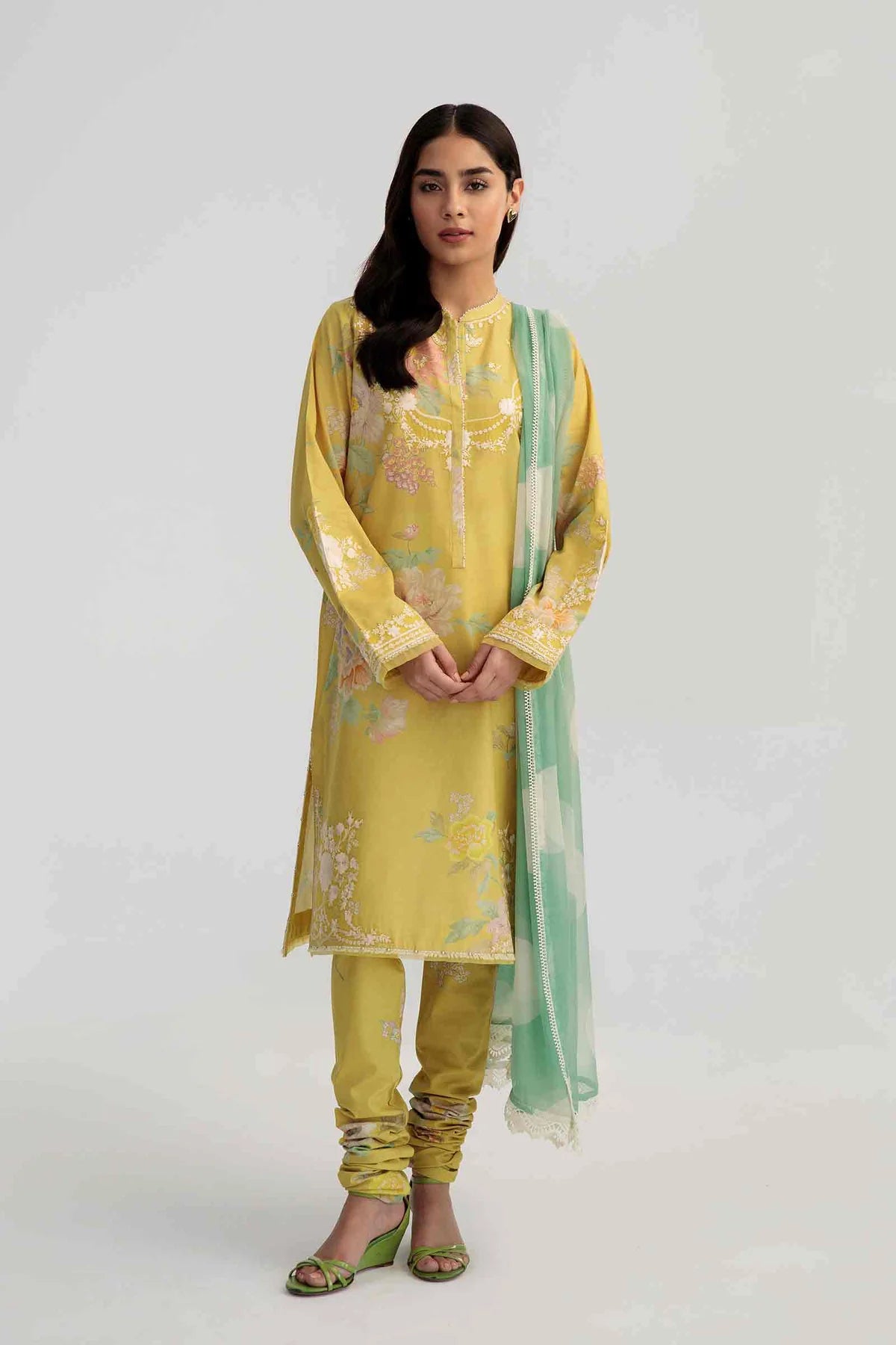 D#5A Zara Shahjahan Coco Emb Lawn Collection 223 D#5A Zara Shahjahan Coco Emb Lawn Collection 223