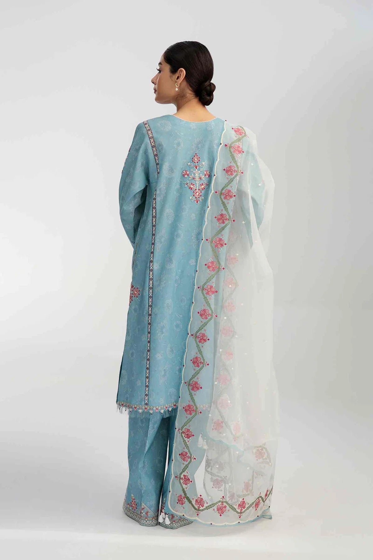 D#6B Zara Shahjahan Coco Emb Lawn Collection 223 D#6B Zara Shahjahan Coco Emb Lawn Collection 223