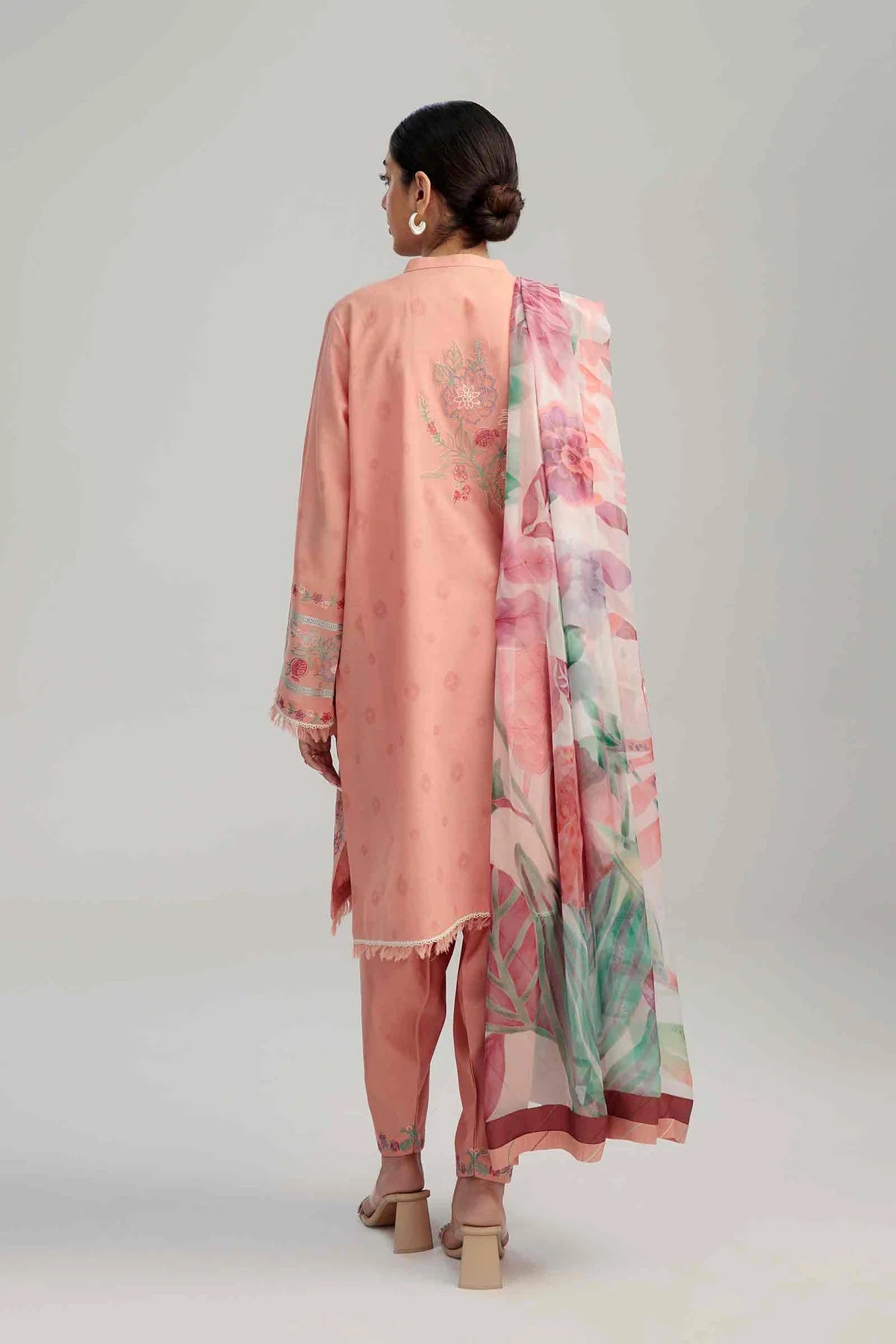 D#8A Zara Shahjahan Coco Emb Lawn Collection 223 D#8A Zara Shahjahan Coco Emb Lawn Collection 223