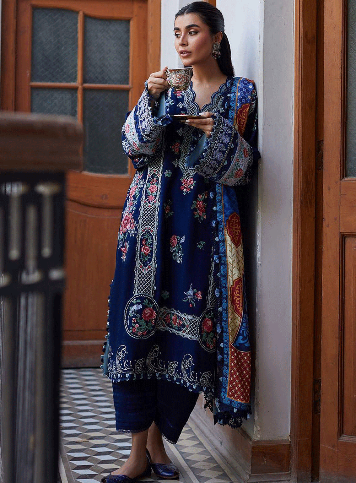 Zaha By Khadijah Shah Embroidered Slub Khaddar Unstitched 3 Piece Suit - ZH23W 01 LINA Zaha By Khadijah Shah Embroidered Slub Khaddar Unstitched 3 Piece Suit - ZH23W 01 LINA