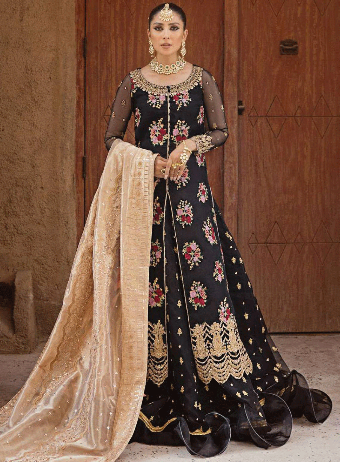 Zainab Chottani Embroidered Organza Unstitched 3 Piece Suit - 02 DILBAHAR Zainab Chottani Embroidered Organza Unstitched 3 Piece Suit - 02 DILBAHAR