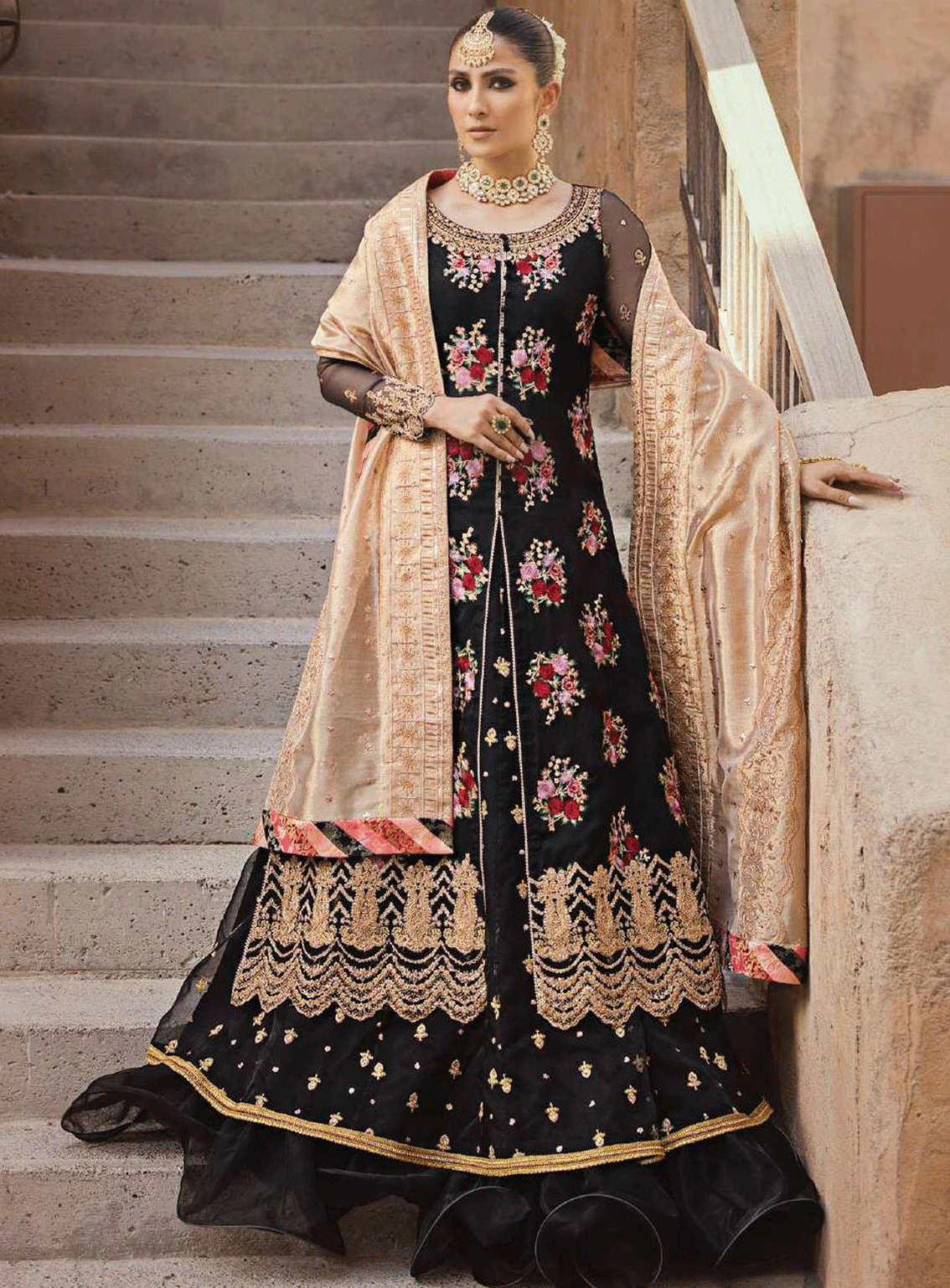 Zainab Chottani Embroidered Organza Unstitched 3 Piece Suit - 02 DILBAHAR Zainab Chottani Embroidered Organza Unstitched 3 Piece Suit - 02 DILBAHAR