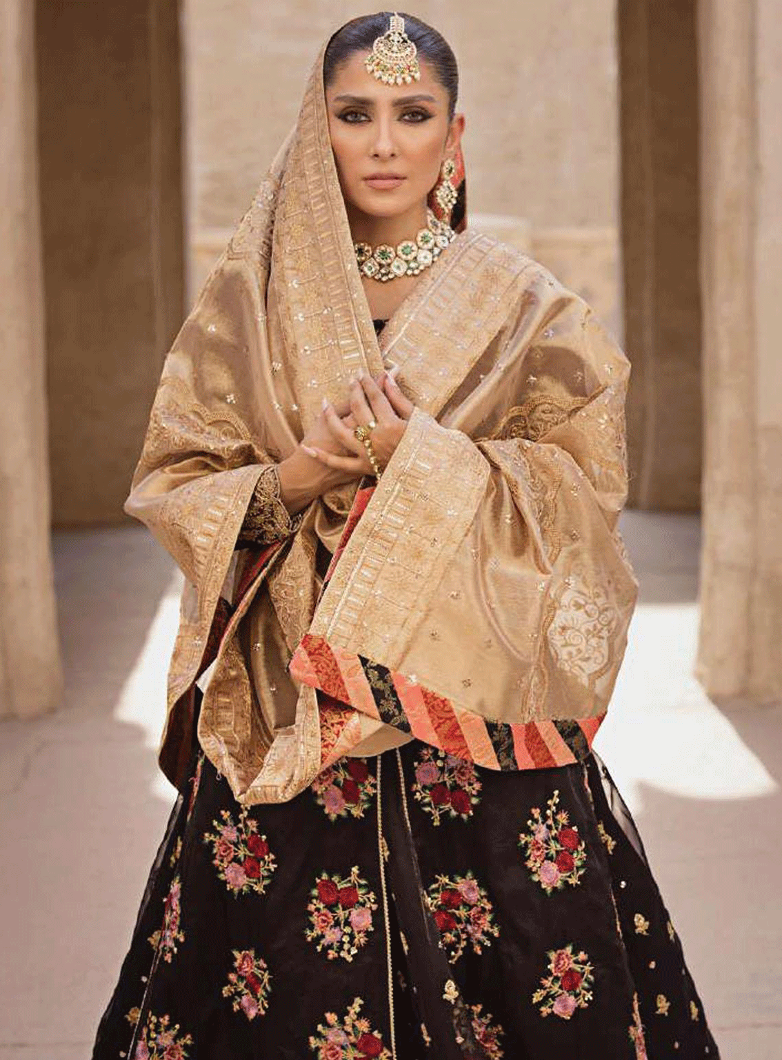 Zainab Chottani Embroidered Organza Unstitched 3 Piece Suit - 02 DILBAHAR Zainab Chottani Embroidered Organza Unstitched 3 Piece Suit - 02 DILBAHAR
