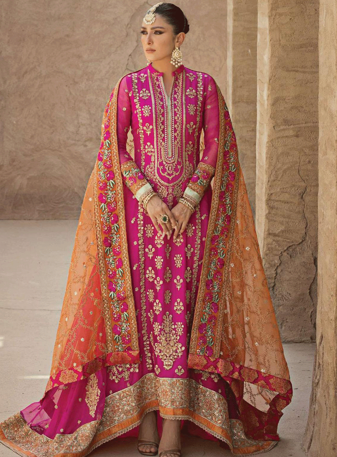 Zainab Chottani Embroidered Organza Unstitched 3 Piece Suit - 09 HUSN-E-ARA Zainab Chottani Embroidered Organza Unstitched 3 Piece Suit - 09 HUSN-E-ARA