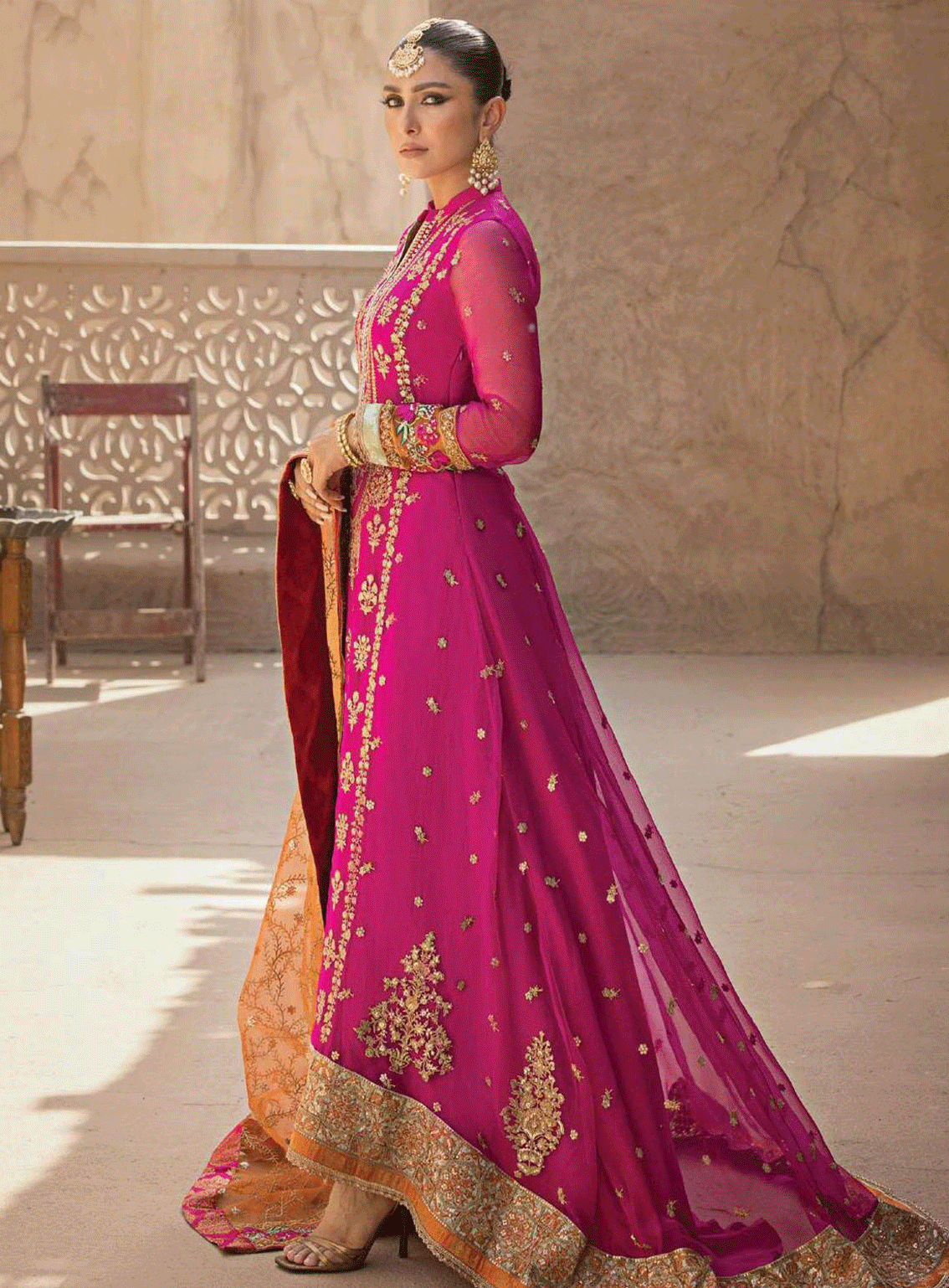 Zainab Chottani Embroidered Organza Unstitched 3 Piece Suit - 09 HUSN-E-ARA Zainab Chottani Embroidered Organza Unstitched 3 Piece Suit - 09 HUSN-E-ARA