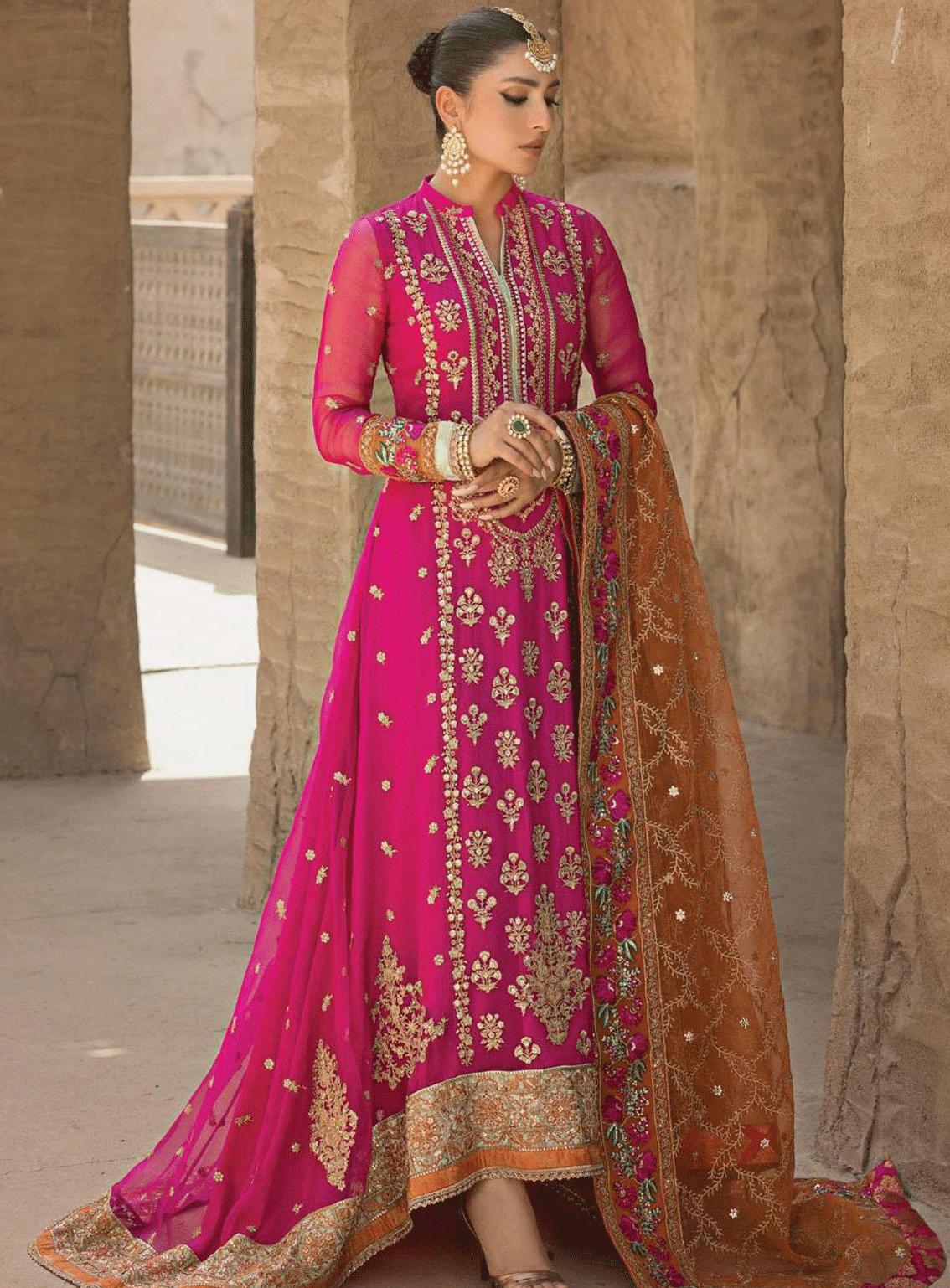 Zainab Chottani Embroidered Organza Unstitched 3 Piece Suit - 09 HUSN-E-ARA Zainab Chottani Embroidered Organza Unstitched 3 Piece Suit - 09 HUSN-E-ARA