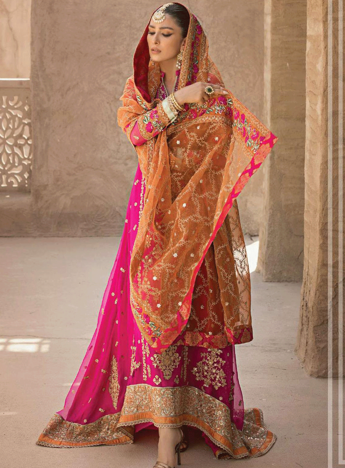 Zainab Chottani Embroidered Organza Unstitched 3 Piece Suit - 09 HUSN-E-ARA Zainab Chottani Embroidered Organza Unstitched 3 Piece Suit - 09 HUSN-E-ARA