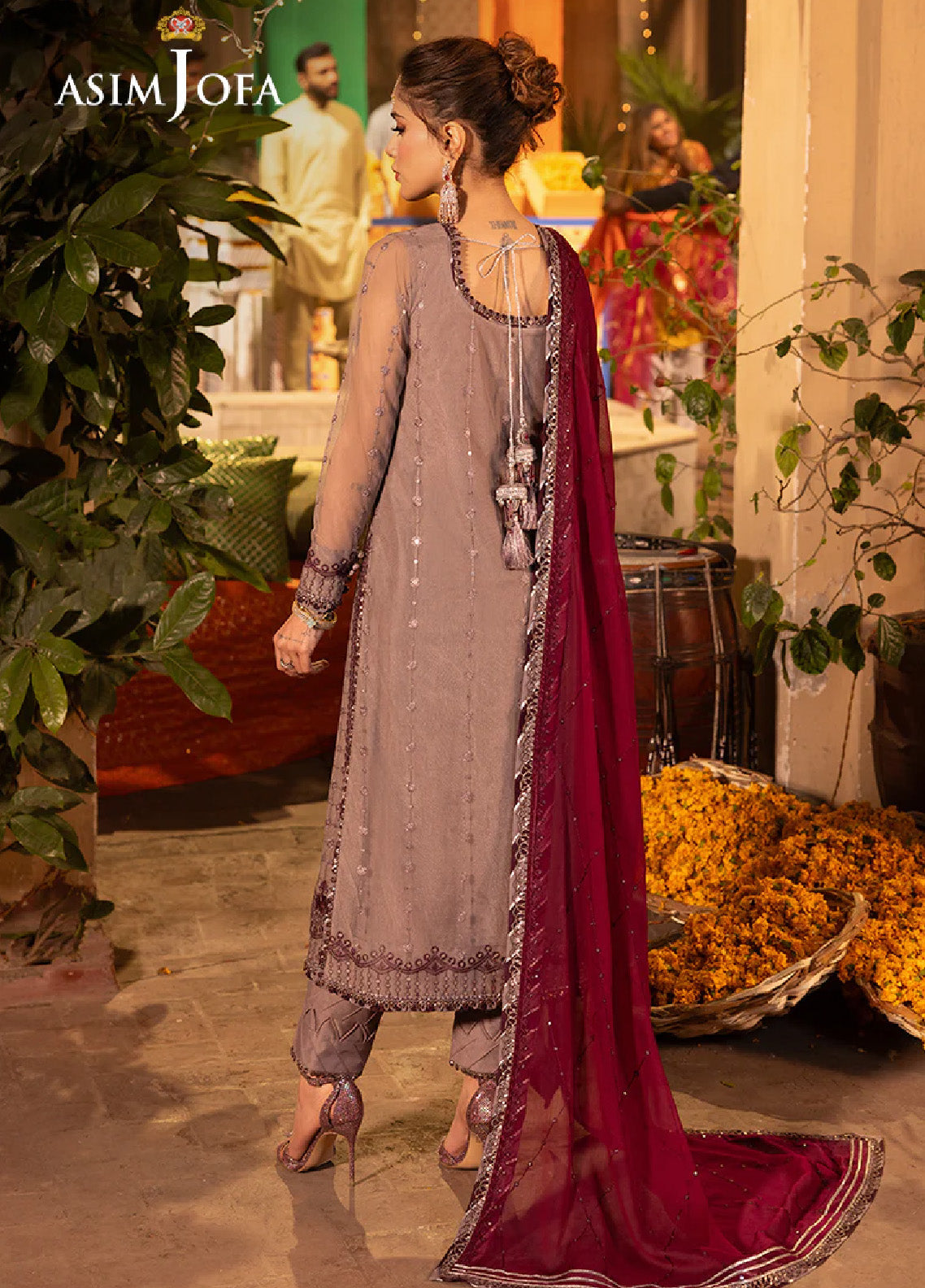 Chamak Damak By Asim Jofa Luxury Festive Embroidered Lawn 3 Piece Unstitched Suit AJ24CD AJCD-15 Chamak Damak By Asim Jofa Luxury Festive Embroidered Lawn 3 Piece Unstitched Suit AJ24CD AJCD-15