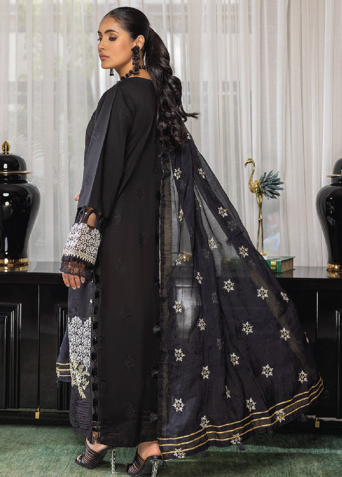 Charlotte By Humdum Embroidered Chikankari Lawn 3 Piece Unstitched Suit HD24CEL-07 Charlotte By Humdum Embroidered Chikankari Lawn 3 Piece Unstitched Suit HD24CEL-07