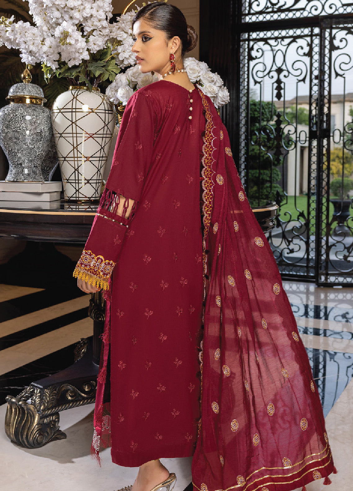 Charlotte By Humdum Embroidered Chikankari Lawn 3 Piece Unstitched Suit HD24CEL-08 Charlotte By Humdum Embroidered Chikankari Lawn 3 Piece Unstitched Suit HD24CEL-08