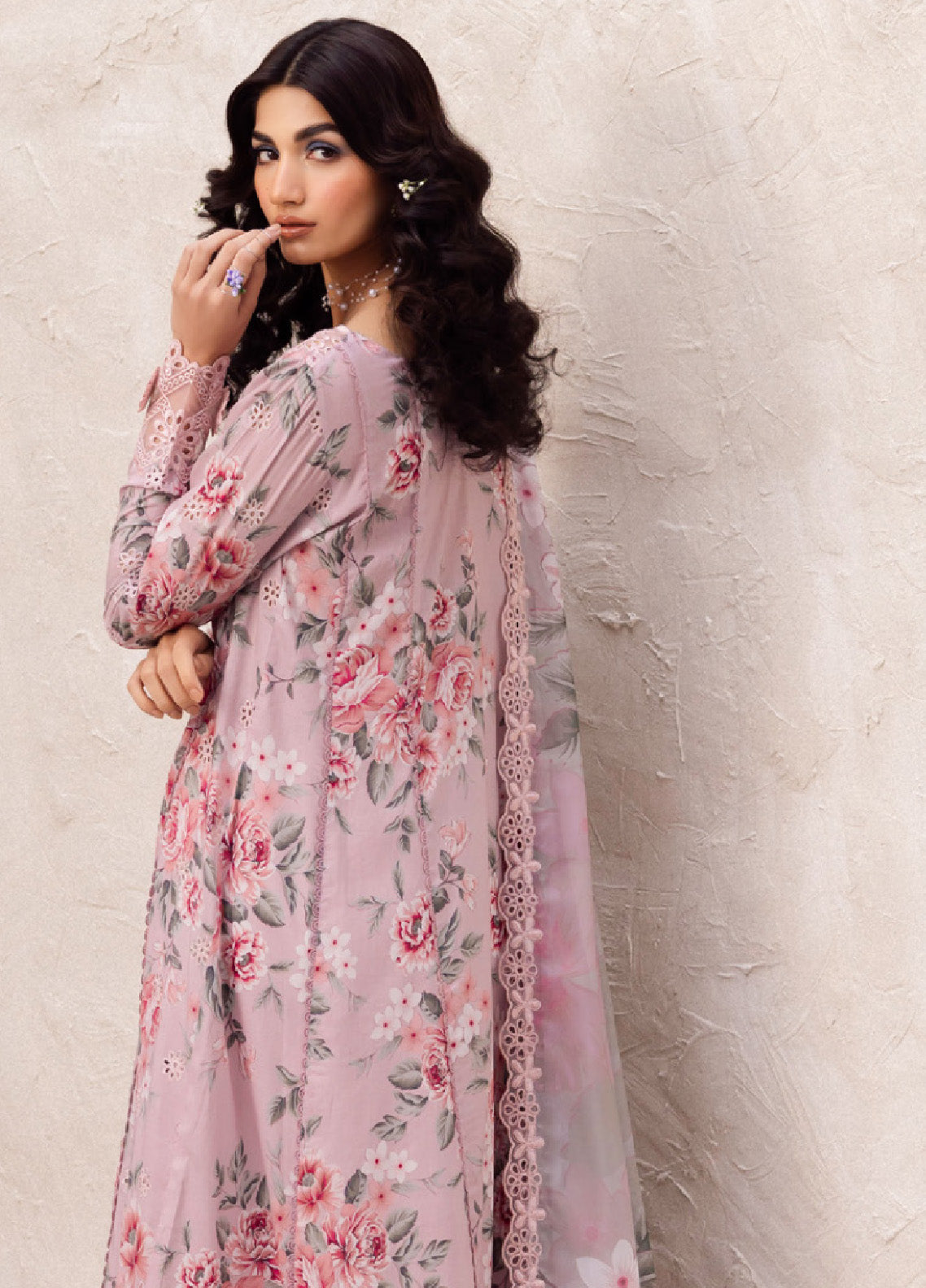 Dahlia By Iznik Embroidered Luxury Lawn 3 Piece Unstitched Suit IZ24DLL 09 WHISPER Dahlia By Iznik Embroidered Luxury Lawn 3 Piece Unstitched Suit IZ24DLL 09 WHISPER