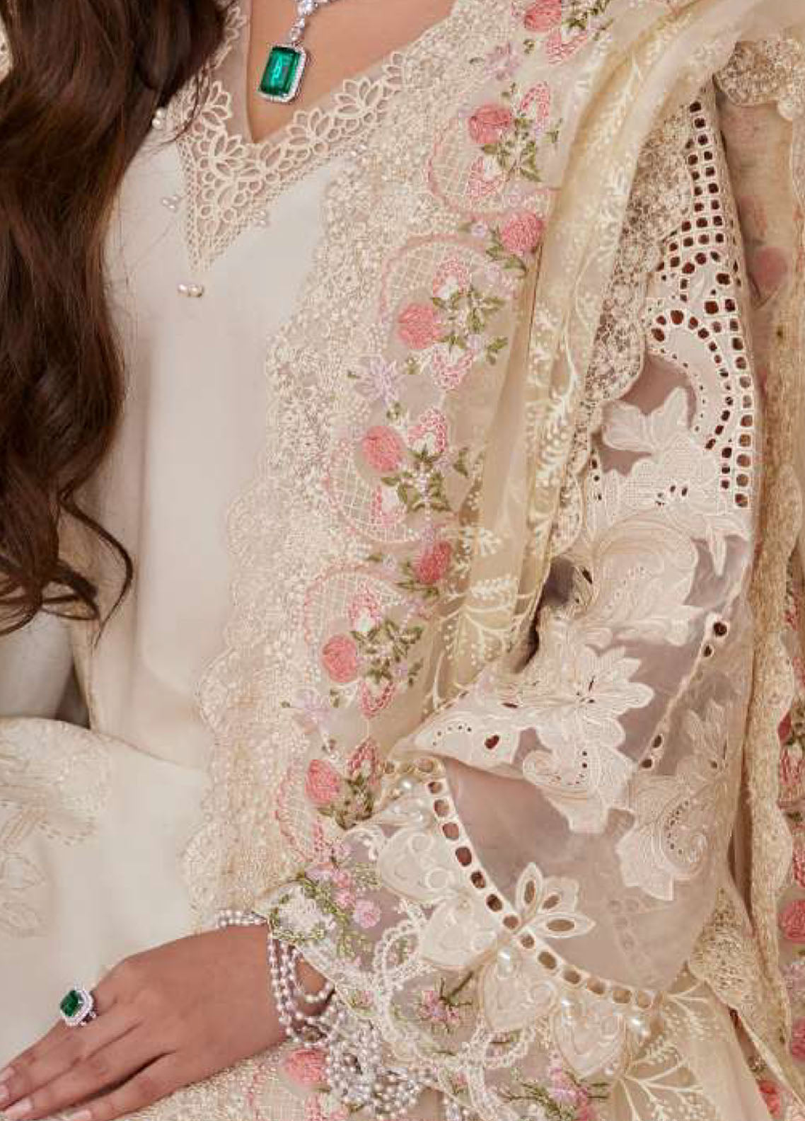 Elaf Premium Eid Edit Embroidered Lawn 3 Piece Unstitched Suit EF24PEE D-01A MOTIA Elaf Premium Eid Edit Embroidered Lawn 3 Piece Unstitched Suit EF24PEE D-01A MOTIA