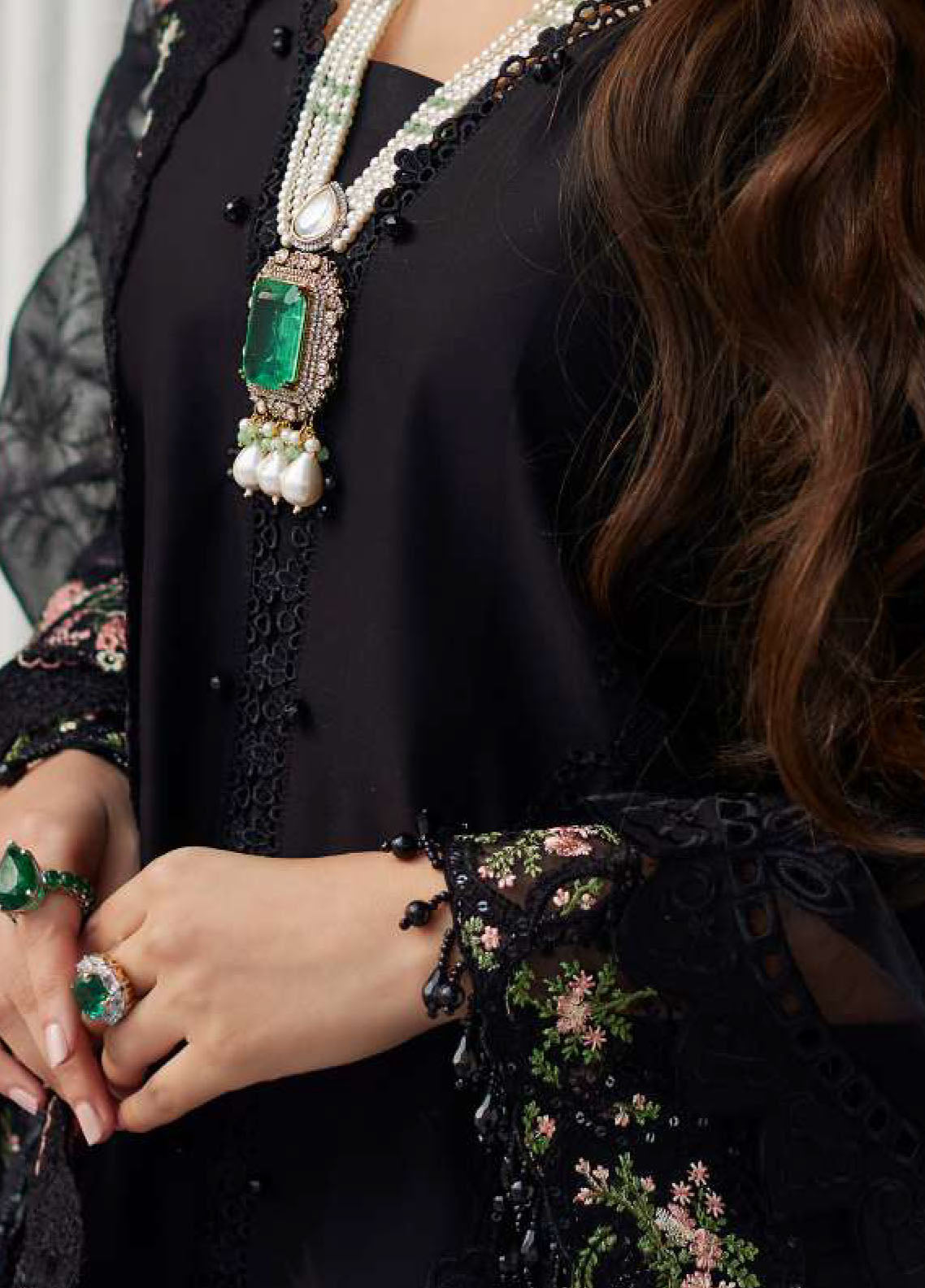 Elaf Premium Eid Edit Embroidered Lawn 3 Piece Unstitched Suit EF24PEE D-01B HAYA Elaf Premium Eid Edit Embroidered Lawn 3 Piece Unstitched Suit EF24PEE D-01B HAYA