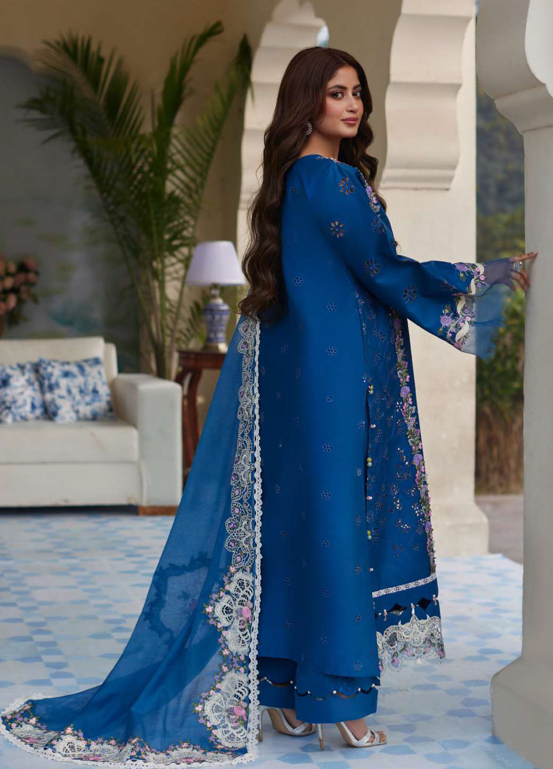 Elaf Premium Eid Edit Embroidered Lawn 3 Piece Unstitched Suit EF24PEE D-04 ALMAS Elaf Premium Eid Edit Embroidered Lawn 3 Piece Unstitched Suit EF24PEE D-04 ALMAS
